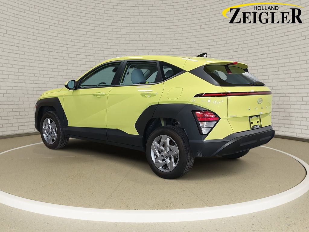 Certified 2024 Hyundai Kona SE image 7