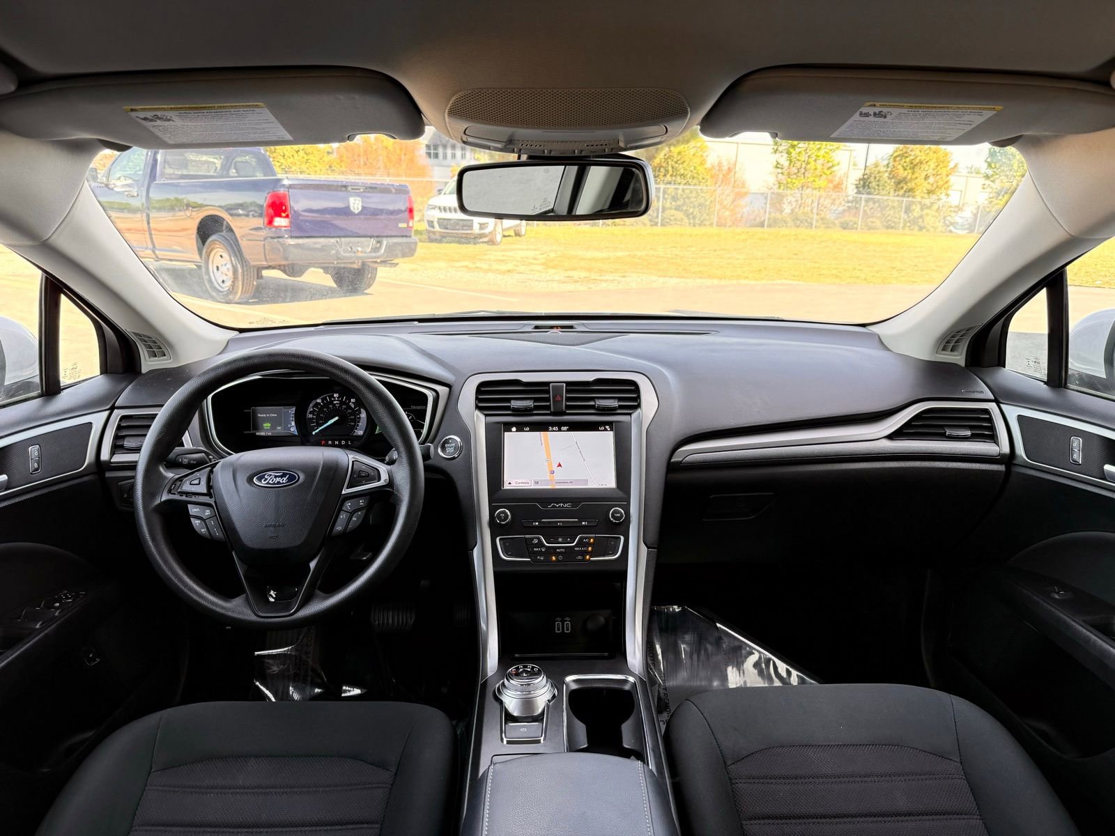 Used 2019 Ford Fusion SE image 22