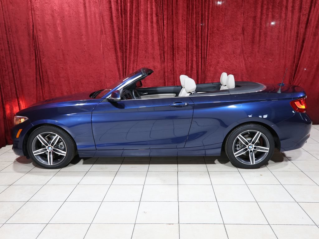 Used 2017 BMW 230i Convertible RWD image 5