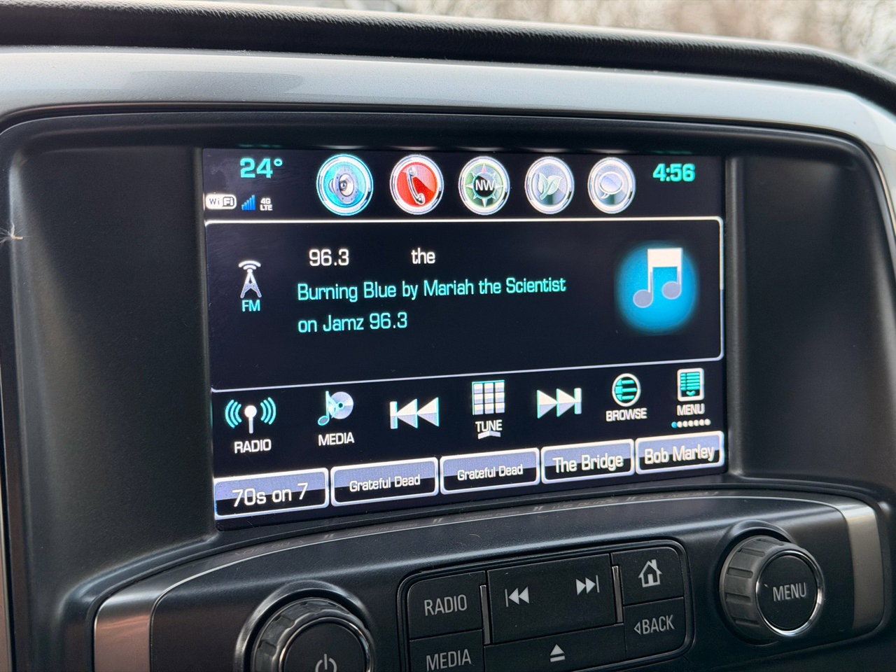 Used 2018 Chevrolet Silverado 1500 LT w/ LT Eassist Package image 25