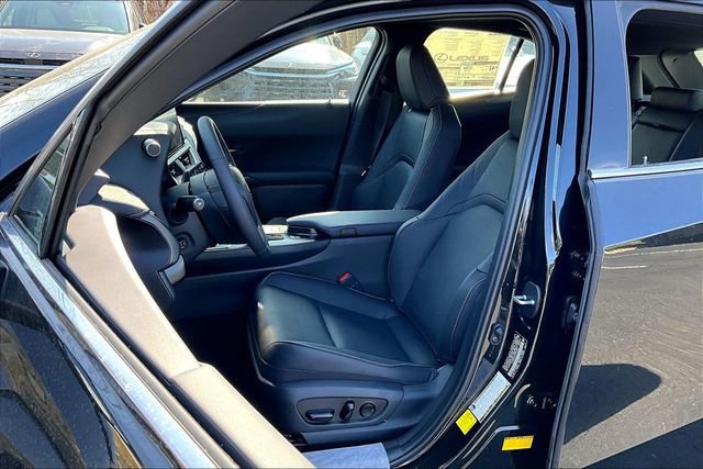 New 2026 Lexus UX 300h AWD image 9