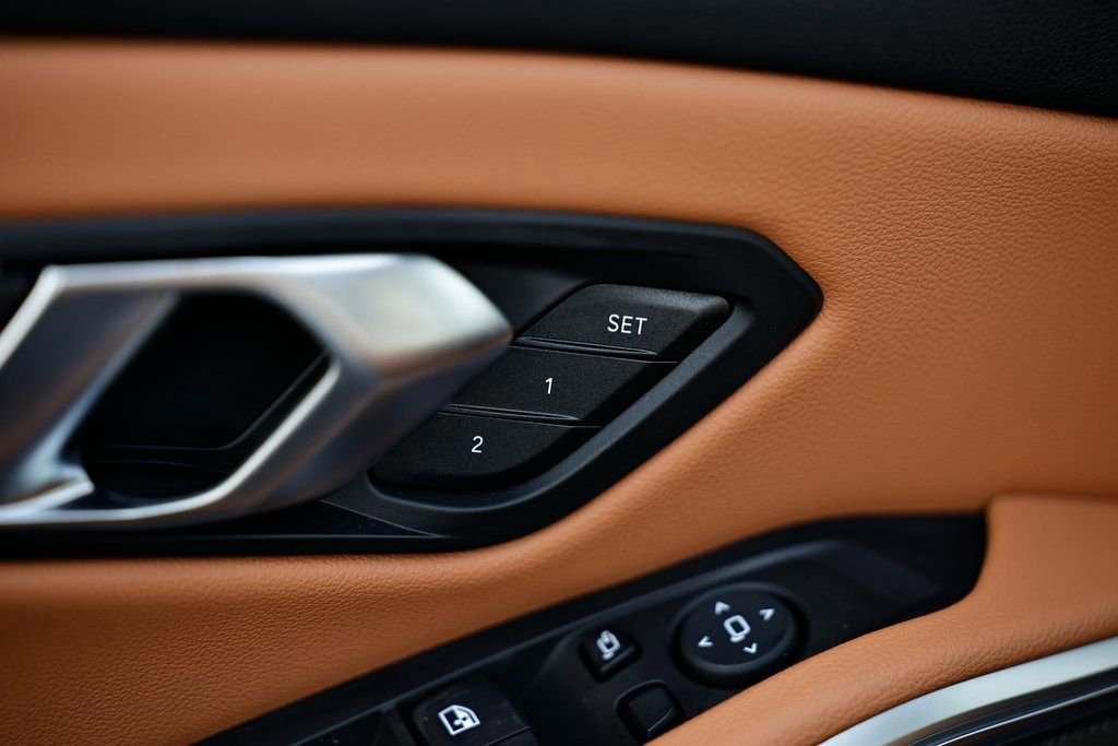 New 2026 BMW 330i Sedan w/ M Sport Package image 16