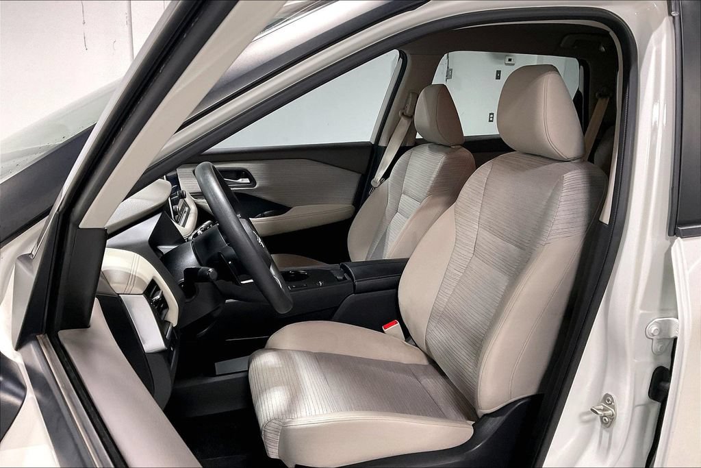 Used 2023 Nissan Rogue SV FWD image 28