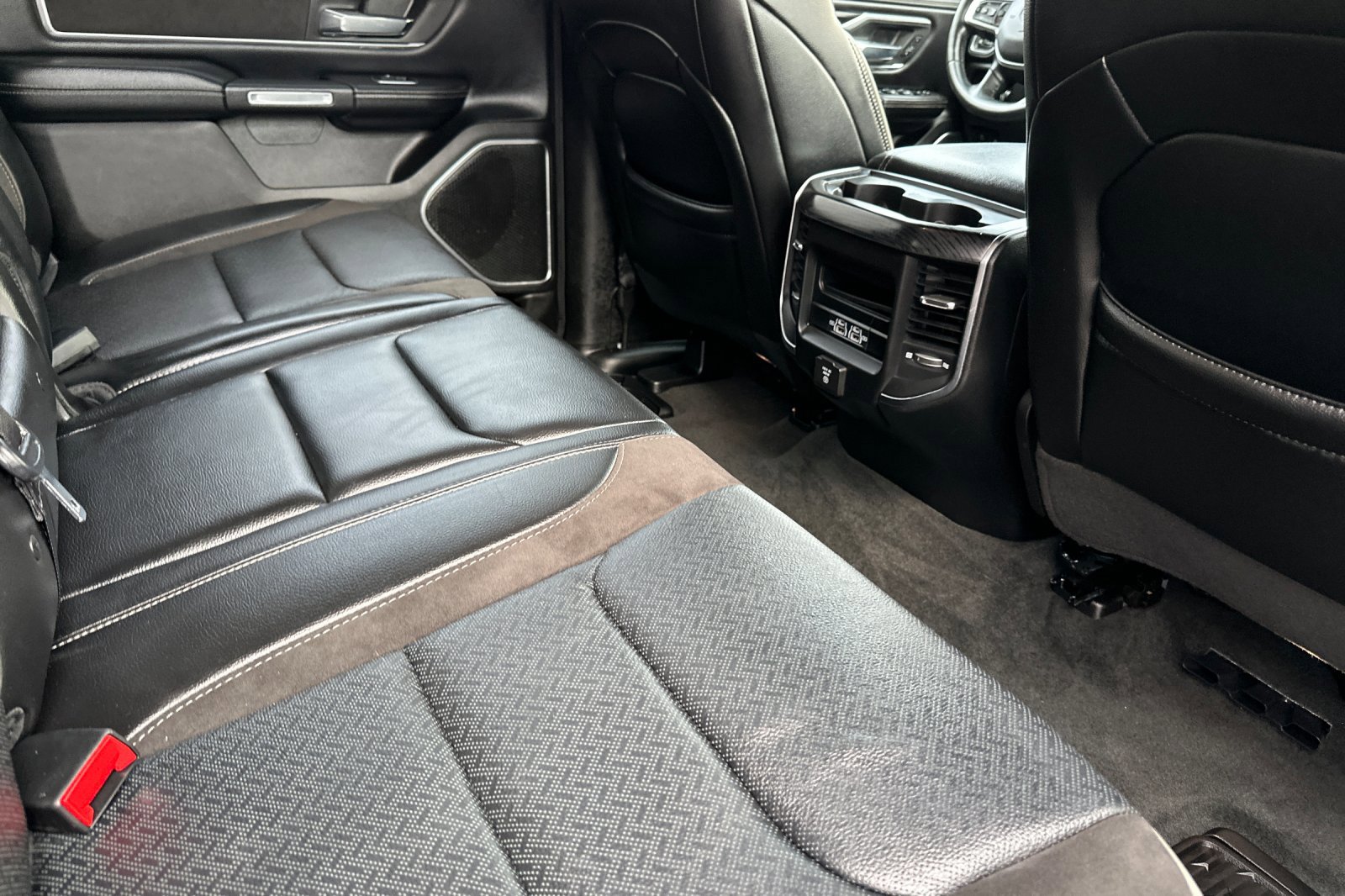 Used 2023 RAM 1500 Laramie image 17