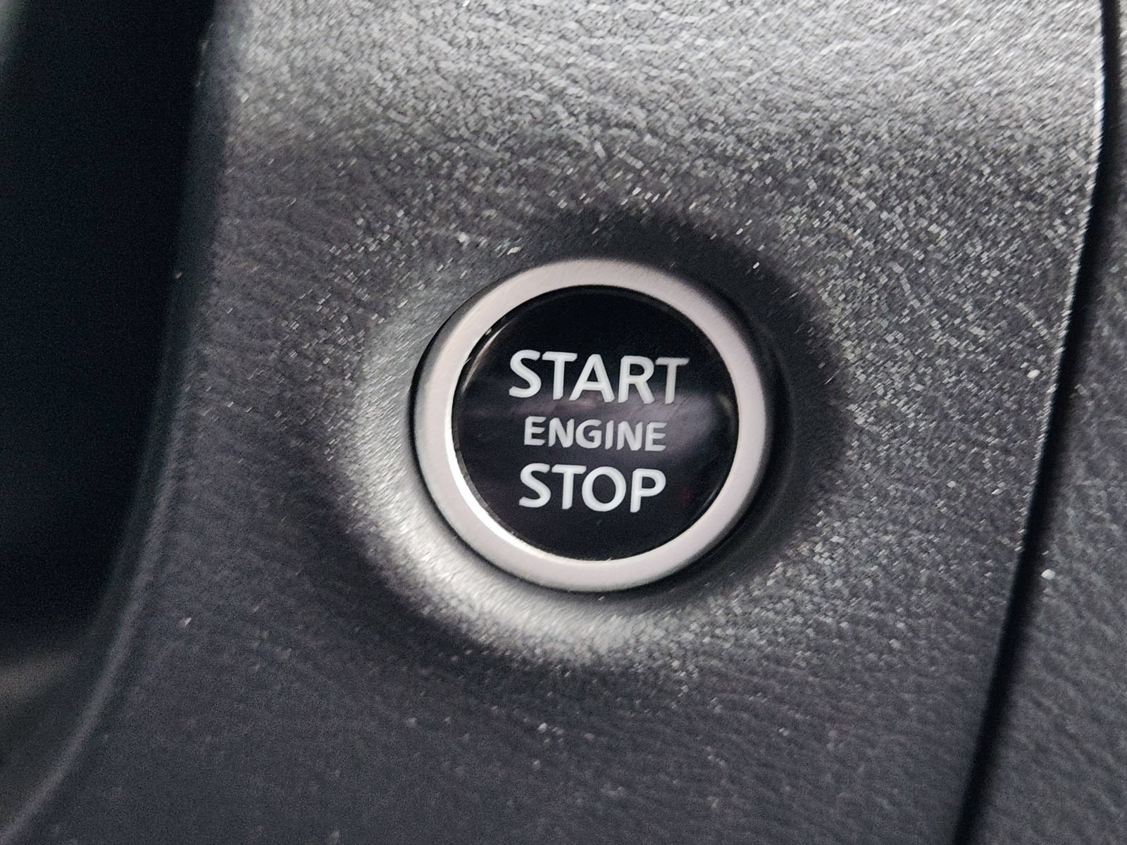 Used 2025 Nissan Frontier SV RWD image 24