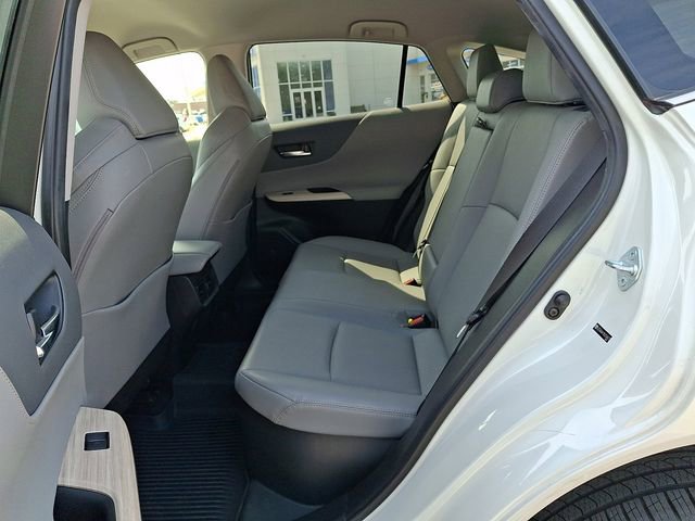 Used 2021 Toyota Venza XLE w/ Softex Package image 14