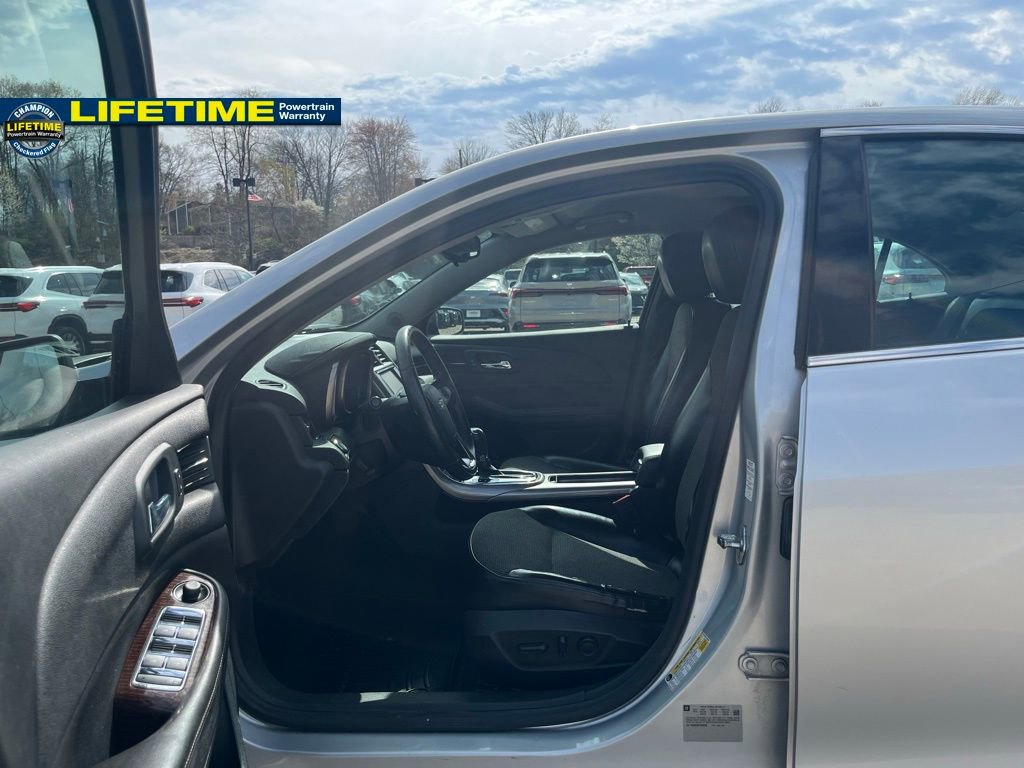 Used 2013 Chevrolet Malibu LT image 16