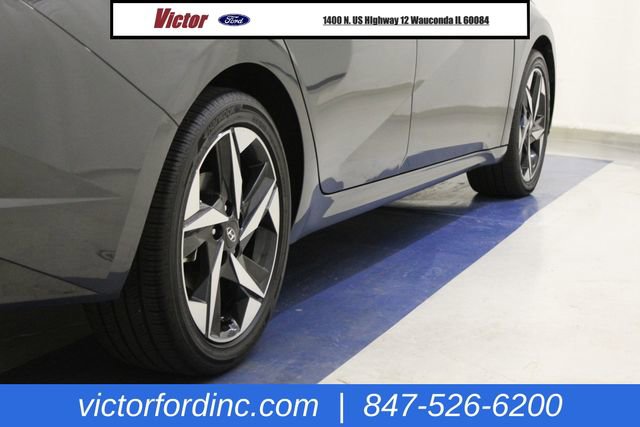 Used 2023 Hyundai Elantra Limited image 15