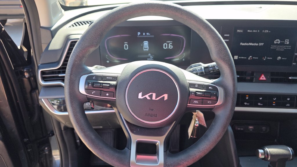 Used 2023 Kia Sportage LX AWD/4WD image 14