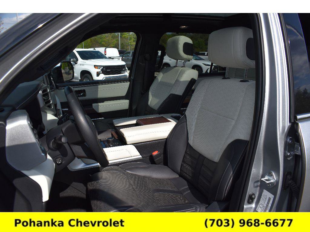 Used 2023 Toyota Sequoia Capstone AWD/4WD image 24