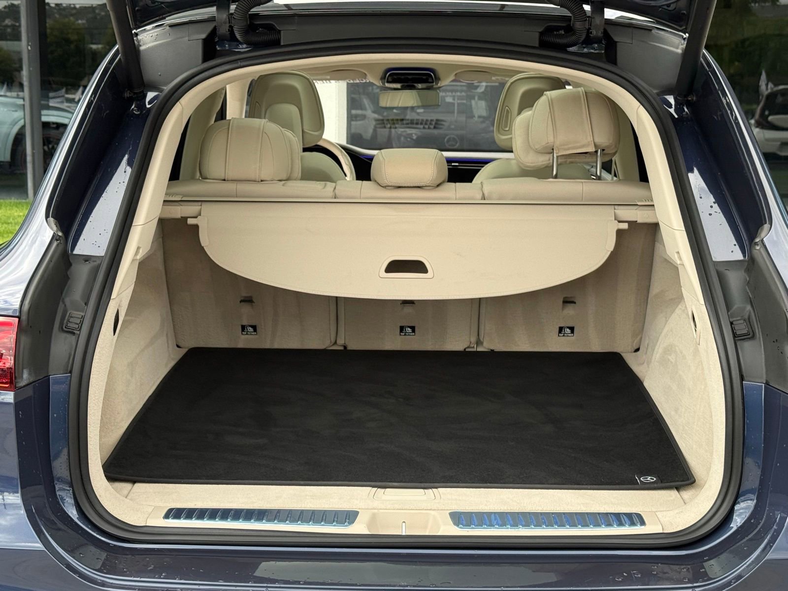 Used 2023 Mercedes-Benz EQS 580 4MATIC SUV image 16