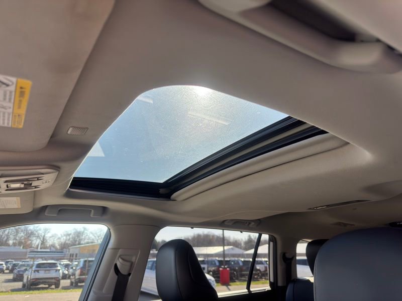 Used 2021 Toyota Highlander XLE image 31