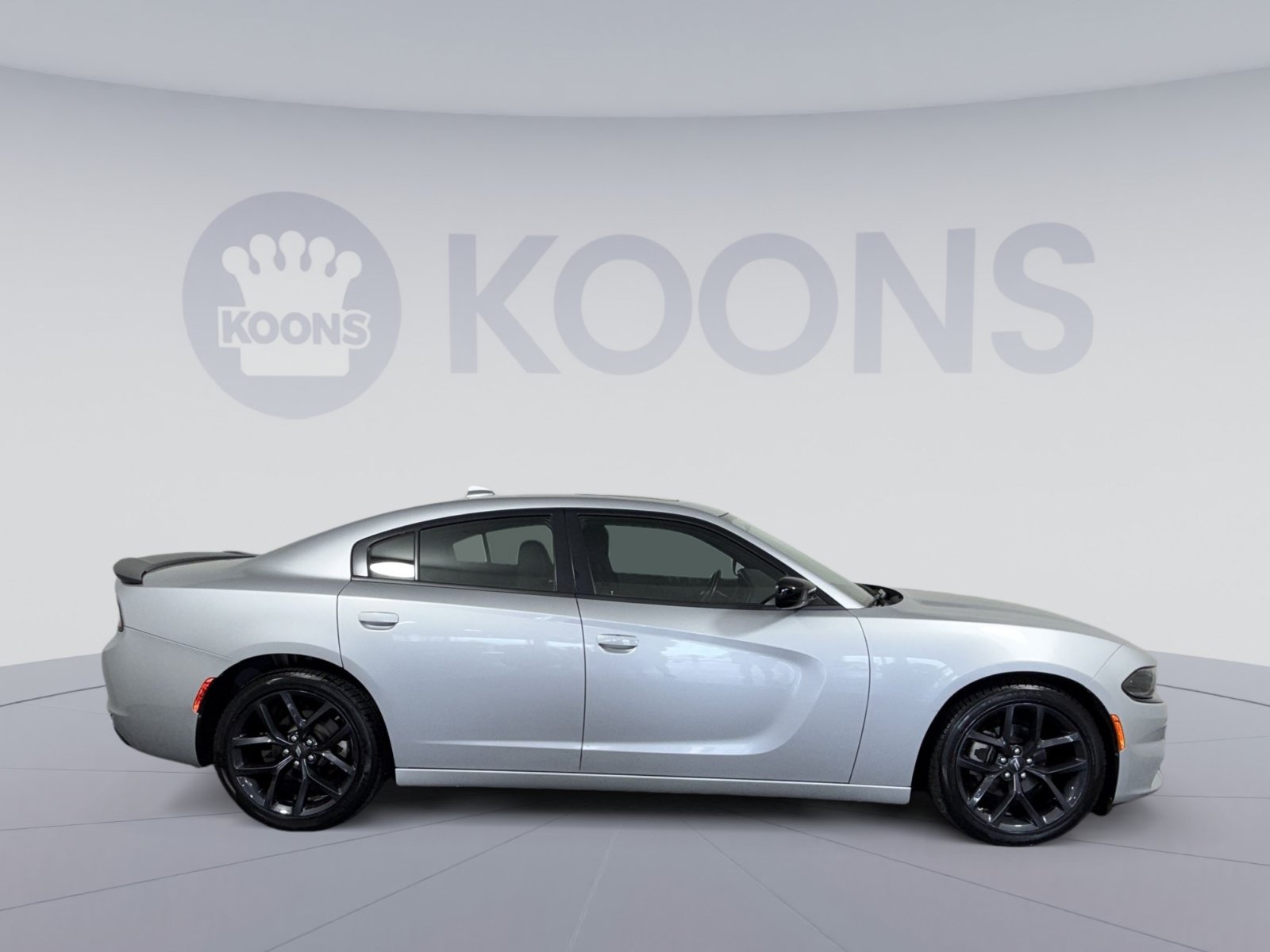 Used 2023 Dodge Charger SXT w/ Blacktop Package RWD image 8