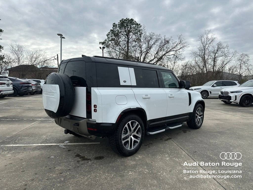 Used 2024 Land Rover Defender 110 X-Dynamic SE image 7