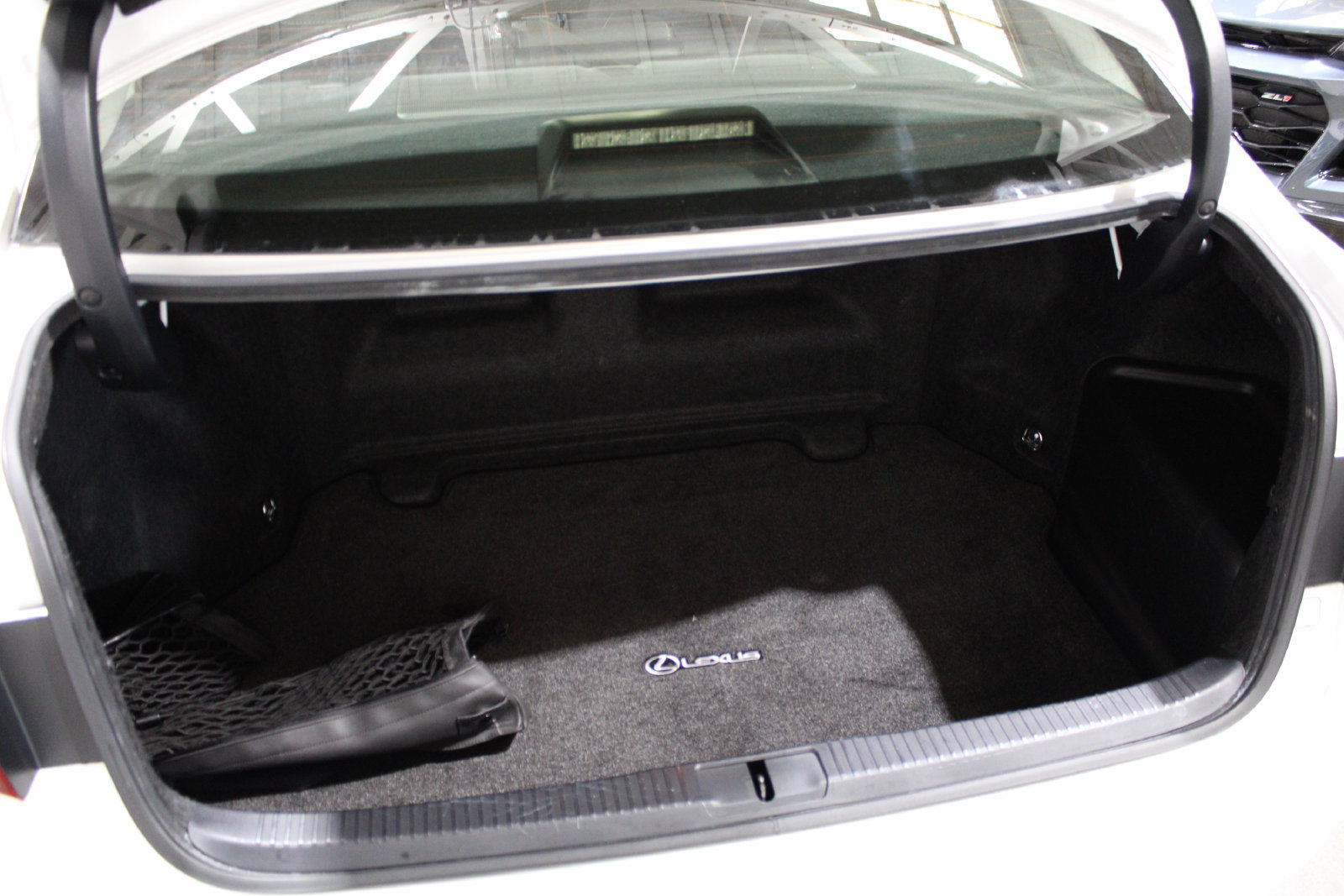 Used 2018 Lexus ES 300h w/ Navigation Package FWD image 12