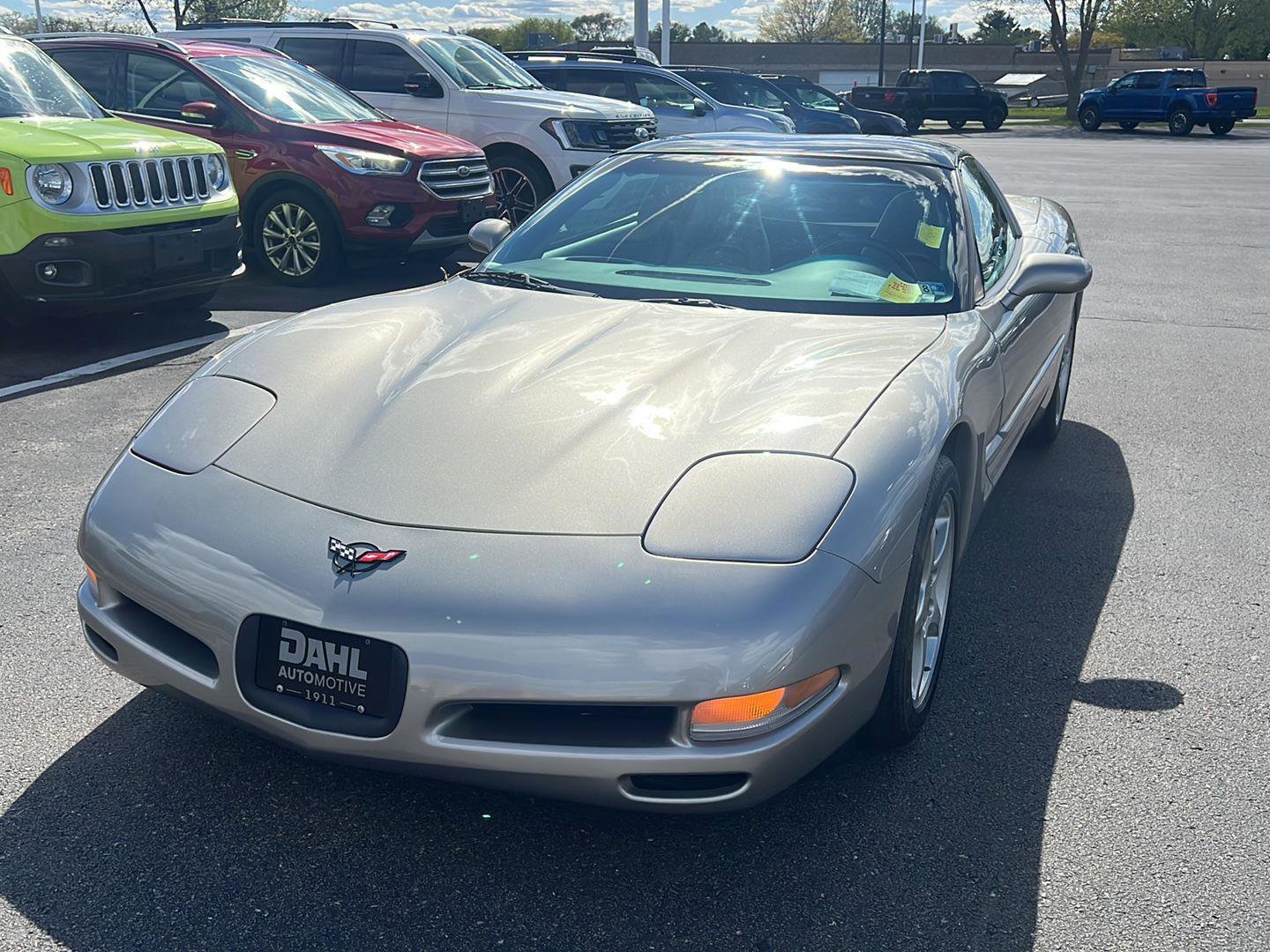 Used 2000 Chevrolet Corvette Coupe w/ Memory Pkg RWD image 14