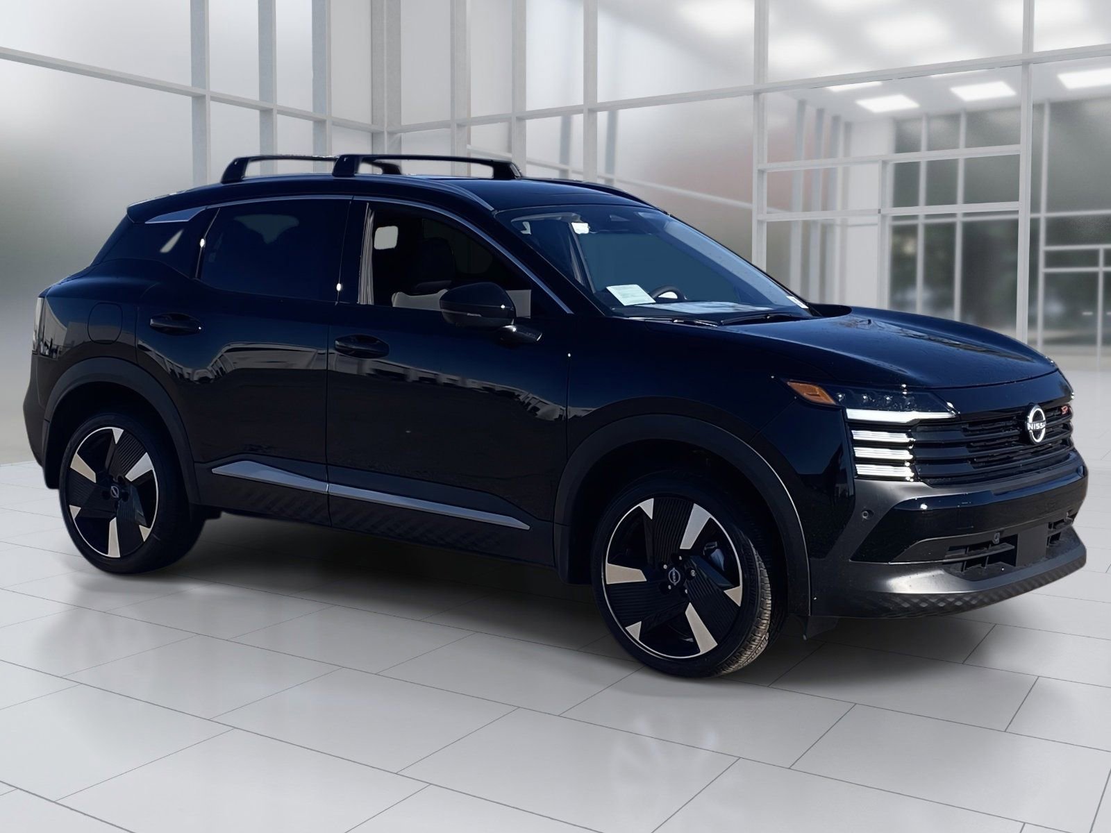 New 2026 Nissan Kicks SR w/ Cold Weather Package FWD image 8