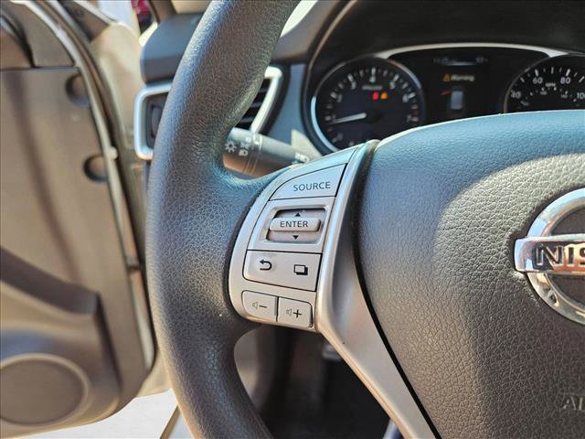 Used 2016 Nissan Rogue S FWD image 22