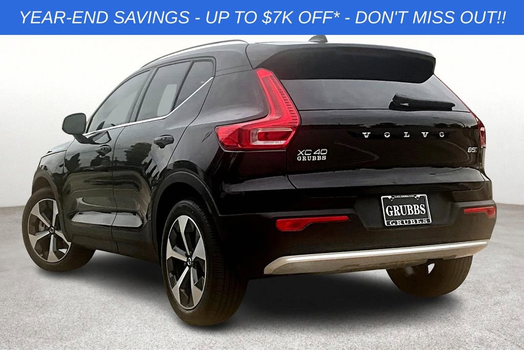 Used 2025 Volvo XC40 B5 Core w/ Protection Package Premier image 6