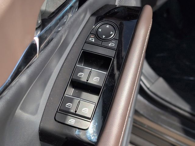 Used 2025 MAZDA CX-30 AWD 2.5 S w/ Premium Package image 23