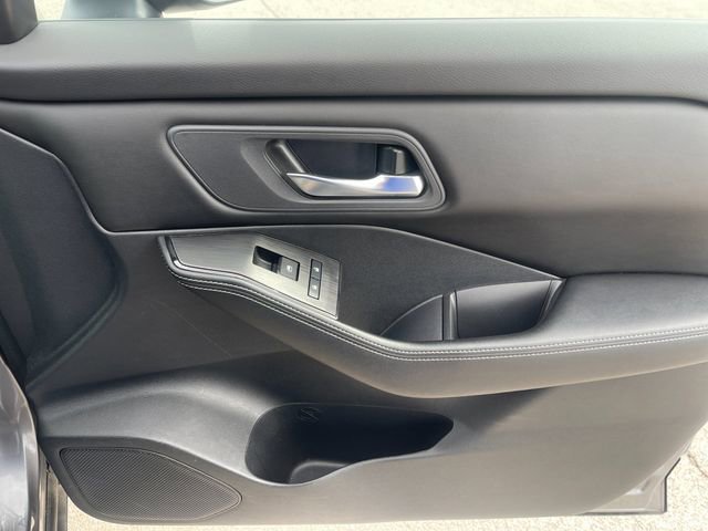 Used 2024 Nissan Rogue SV AWD/4WD image 19