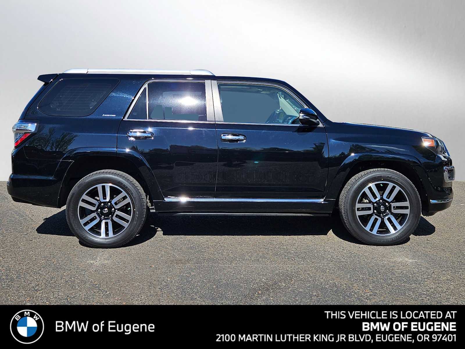 Used 2021 Toyota 4Runner Limited AWD/4WD image 2