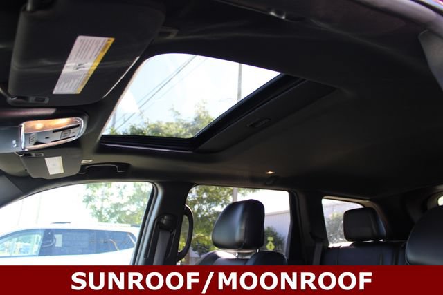 Used 2019 Jeep Grand Cherokee Limited w/ Trailer Tow Group IV AWD/4WD image 8
