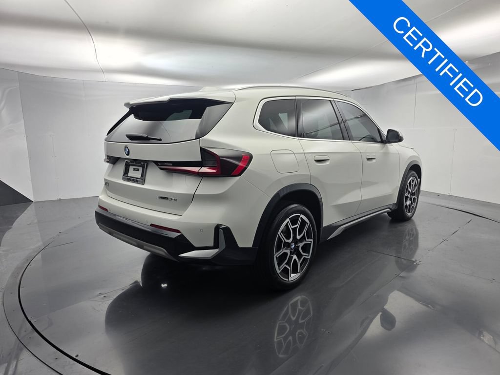 Used 2024 BMW X1 xDrive28i w/ Convenience Package AWD/4WD image 4