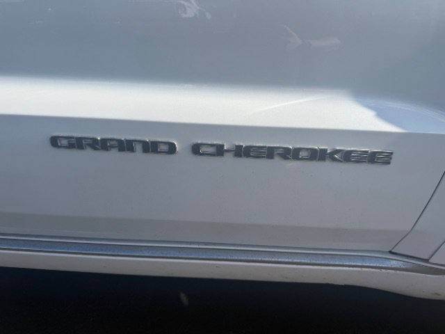 Used 2019 Jeep Grand Cherokee Summit w/ Platinum Series Group AWD/4WD image 8