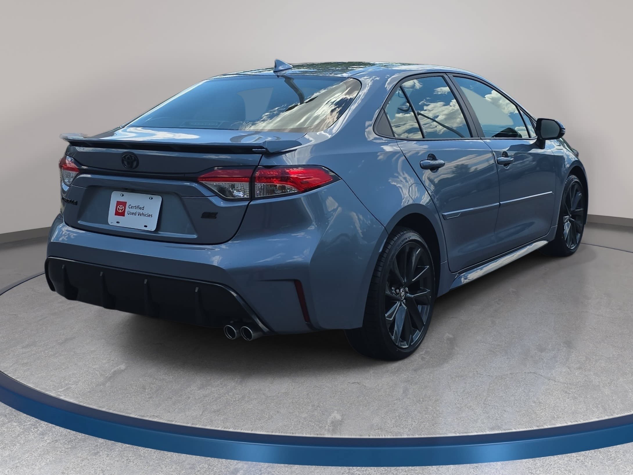 Certified 2025 Toyota Corolla SE w/ SE Premium Package FWD image 5