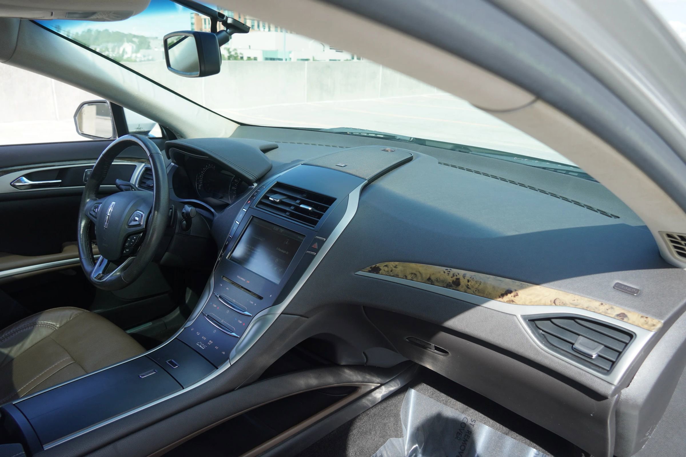 Used 2014 Lincoln MKZ Sedan 4D w/ Equipment Group 102A Reserve image 7