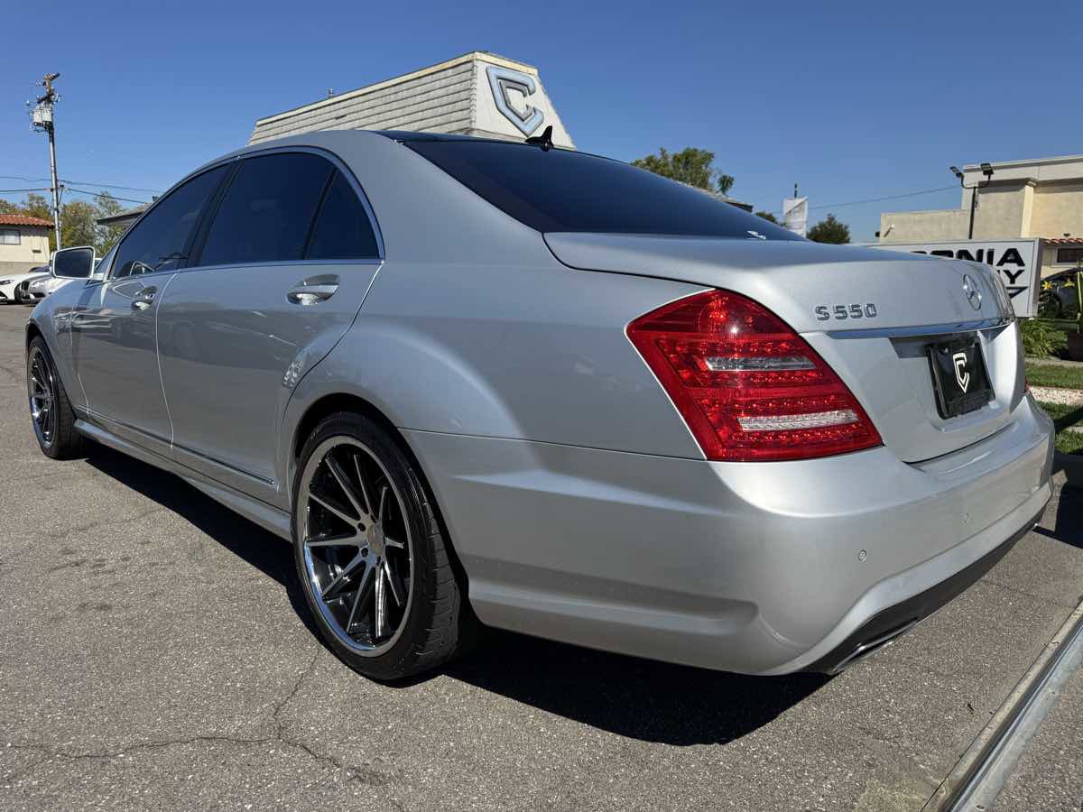 Used 2013 Mercedes-Benz S 550 Sedan image 4