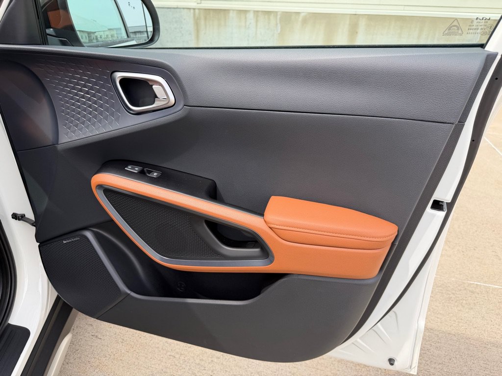 Used 2025 Kia Soul EX FWD image 26