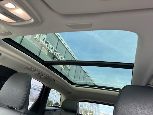 Certified 2025 Volvo XC60 B5 Plus image 26