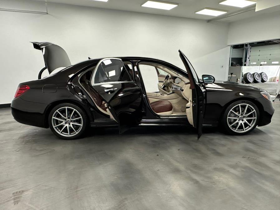 Used 2018 Mercedes-Benz S 560 4MATIC Sedan w/ AMG Line Exterior image 31