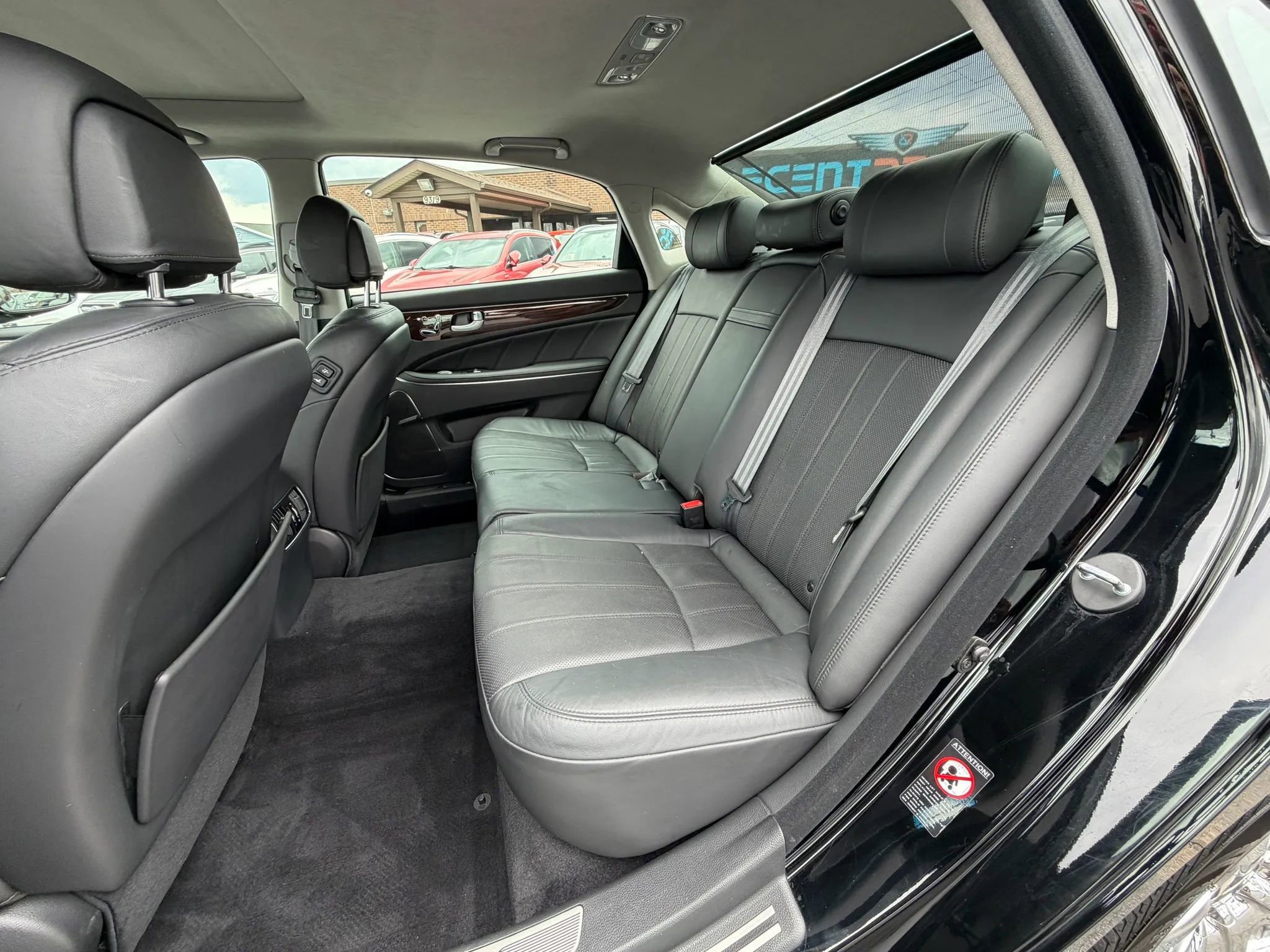 Used 2012 Hyundai Equus Signature image 12