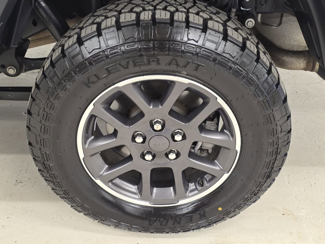 Used 2020 Jeep Gladiator Overland image 56