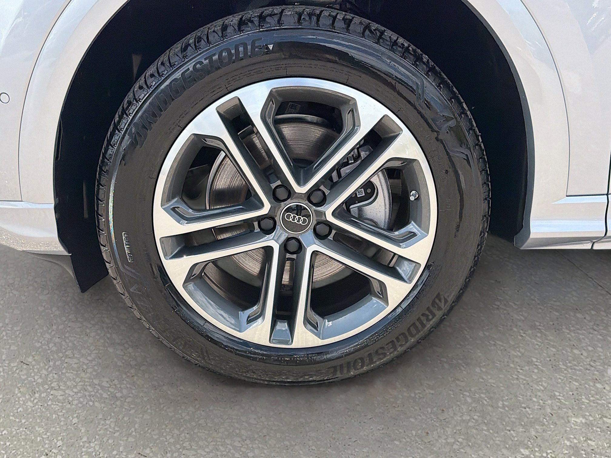 New 2025 Audi Q5 Premium image 41