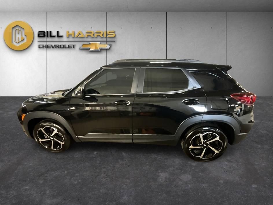 Used 2022 Chevrolet TrailBlazer RS w/ Sun and Liftgate Package image 13