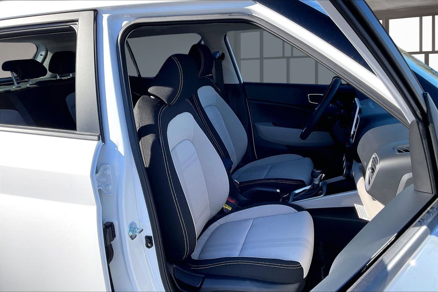 New 2026 Hyundai Venue SEL FWD image 10