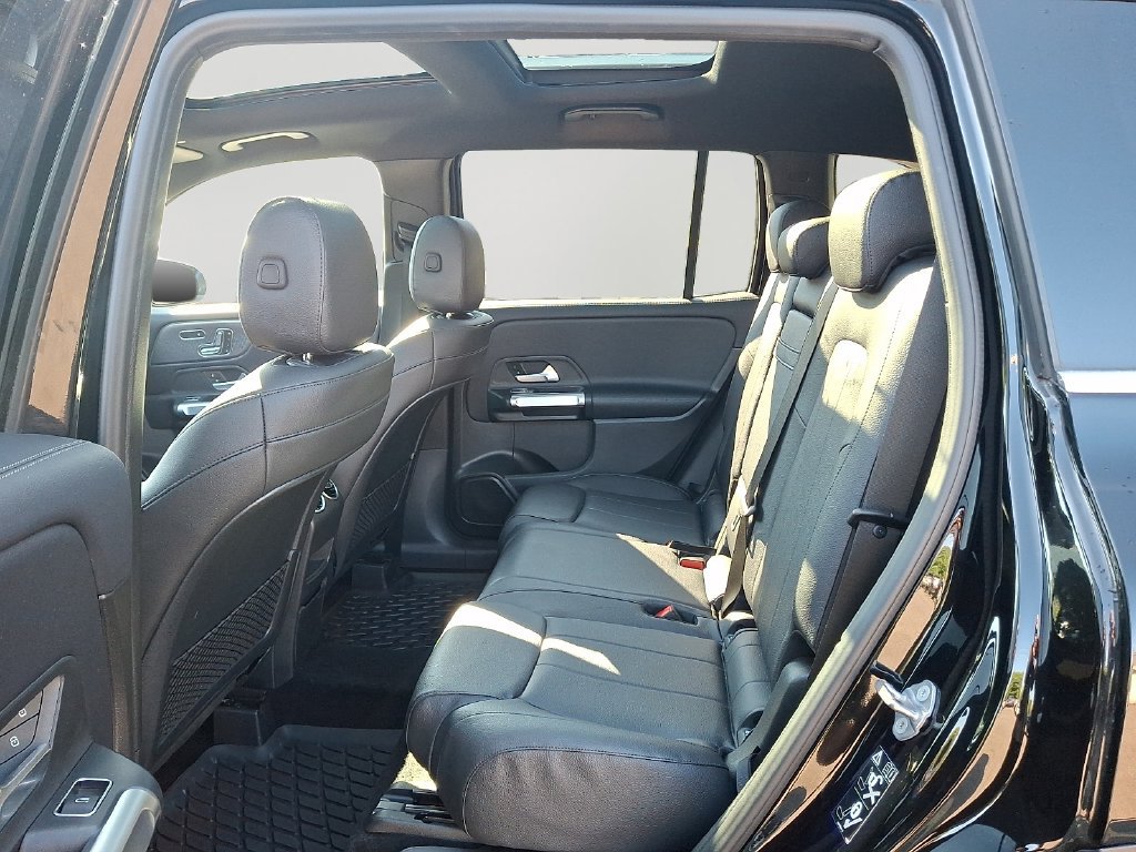 Used 2020 Mercedes-Benz GLB 250 4MATIC image 8