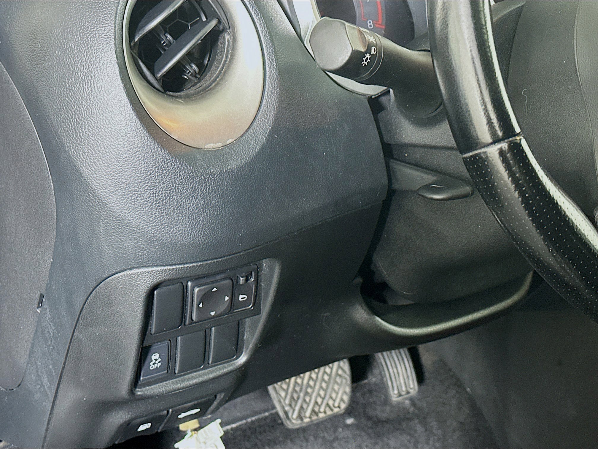 Used 2013 Nissan Juke SL image 16