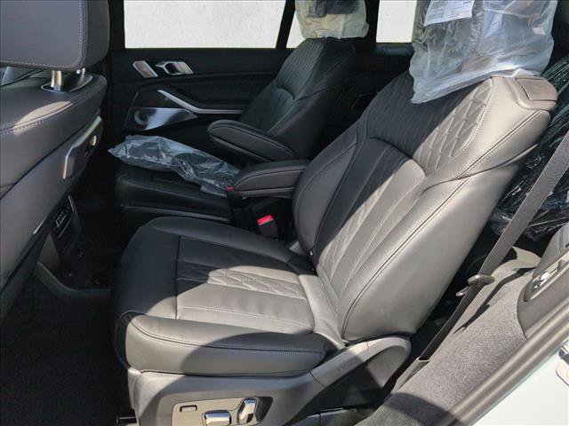 New 2026 BMW X7 M60i AWD/4WD image 15