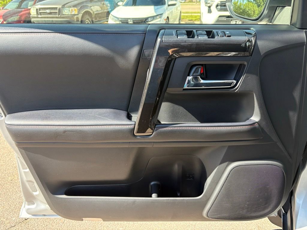 Used 2020 Toyota 4Runner TRD Off-Road image 15