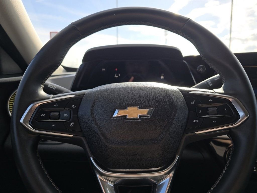 Used 2024 Chevrolet Trax LT w/ Driver Confidence Package image 20