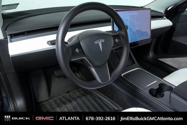 Used 2021 Tesla Model 3 Standard Range Plus image 4