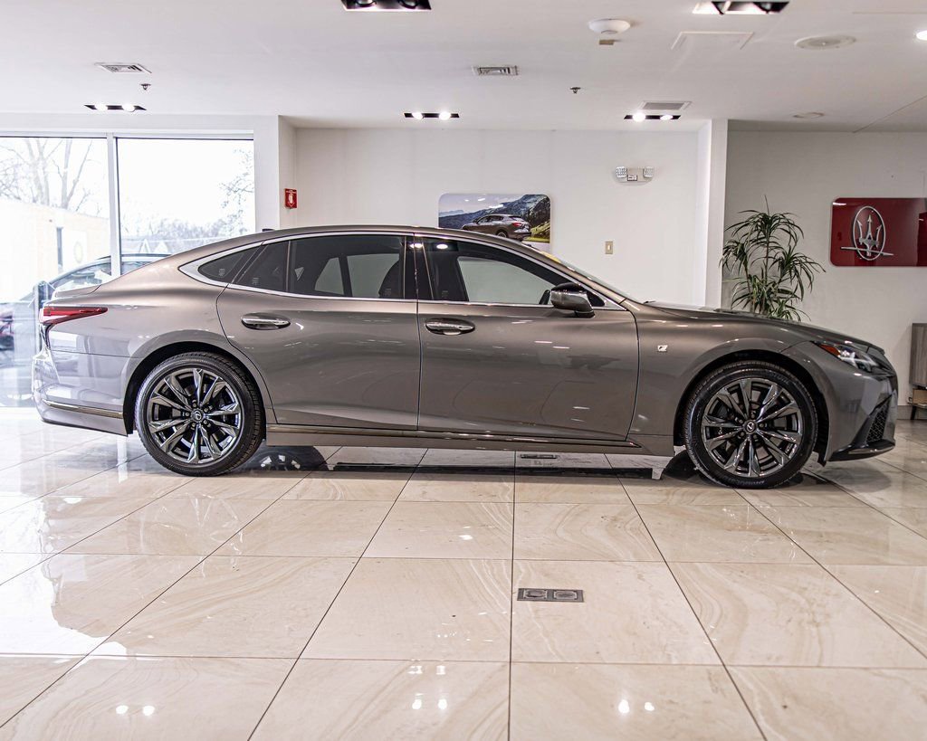 Used 2022 Lexus LS 500 F Sport w/ Accessory Package (Z1) image 10