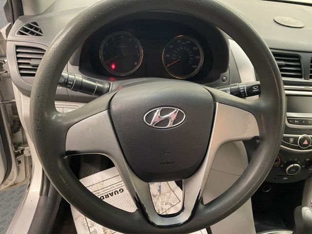 Used 2014 Hyundai Accent GLS image 13