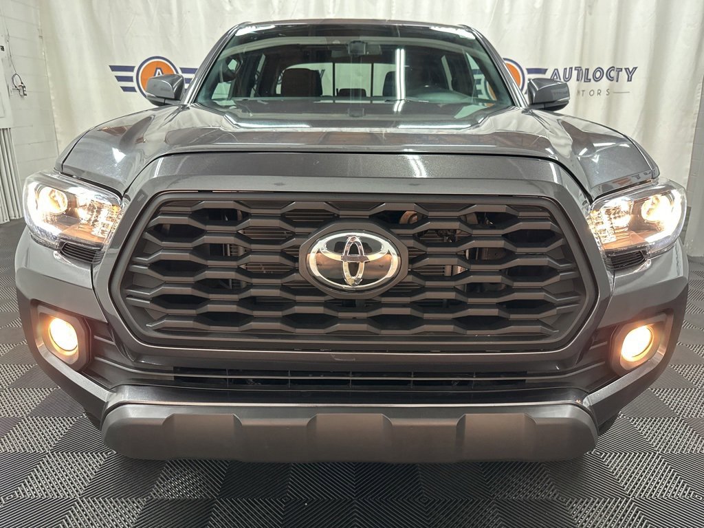 Used 2021 Toyota Tacoma TRD Off-Road image 4