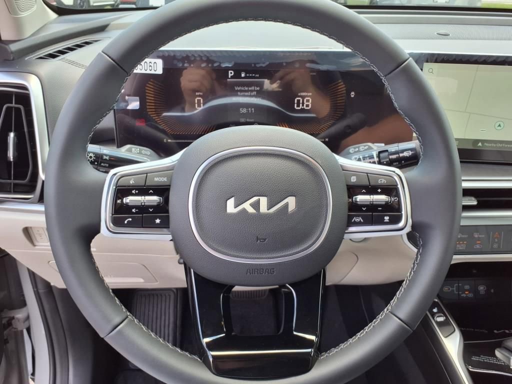 New 2025 Kia Sorento S image 19